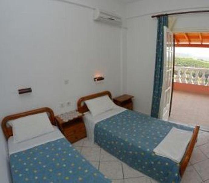 Villa Leonidas Agios Stefanos Avliotes  Oda fotoğraf