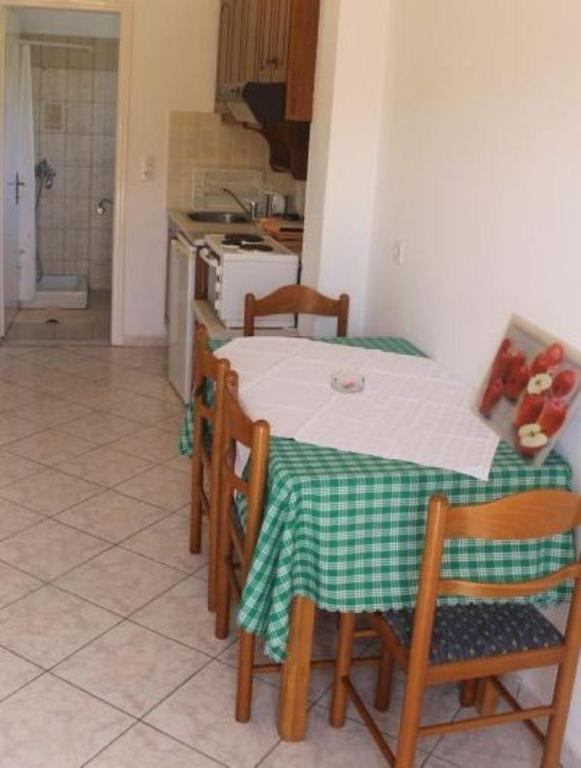 Villa Leonidas Agios Stefanos Avliotes  Oda fotoğraf
